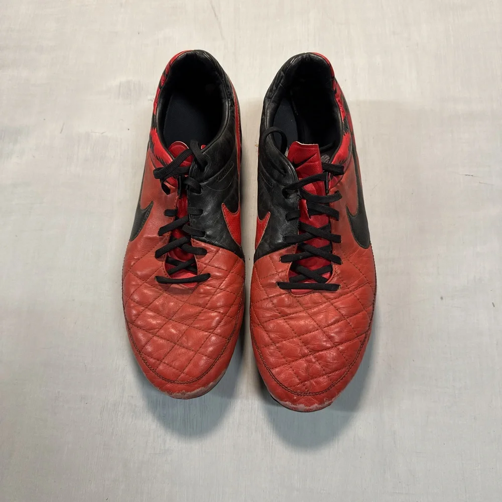 Nike Tiempo Legend V soccer cleats / football boots Red Size 14